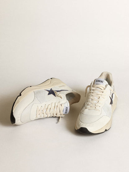Running Sole en cuir et en résille blancs avec étoile en cuir lamé bleu